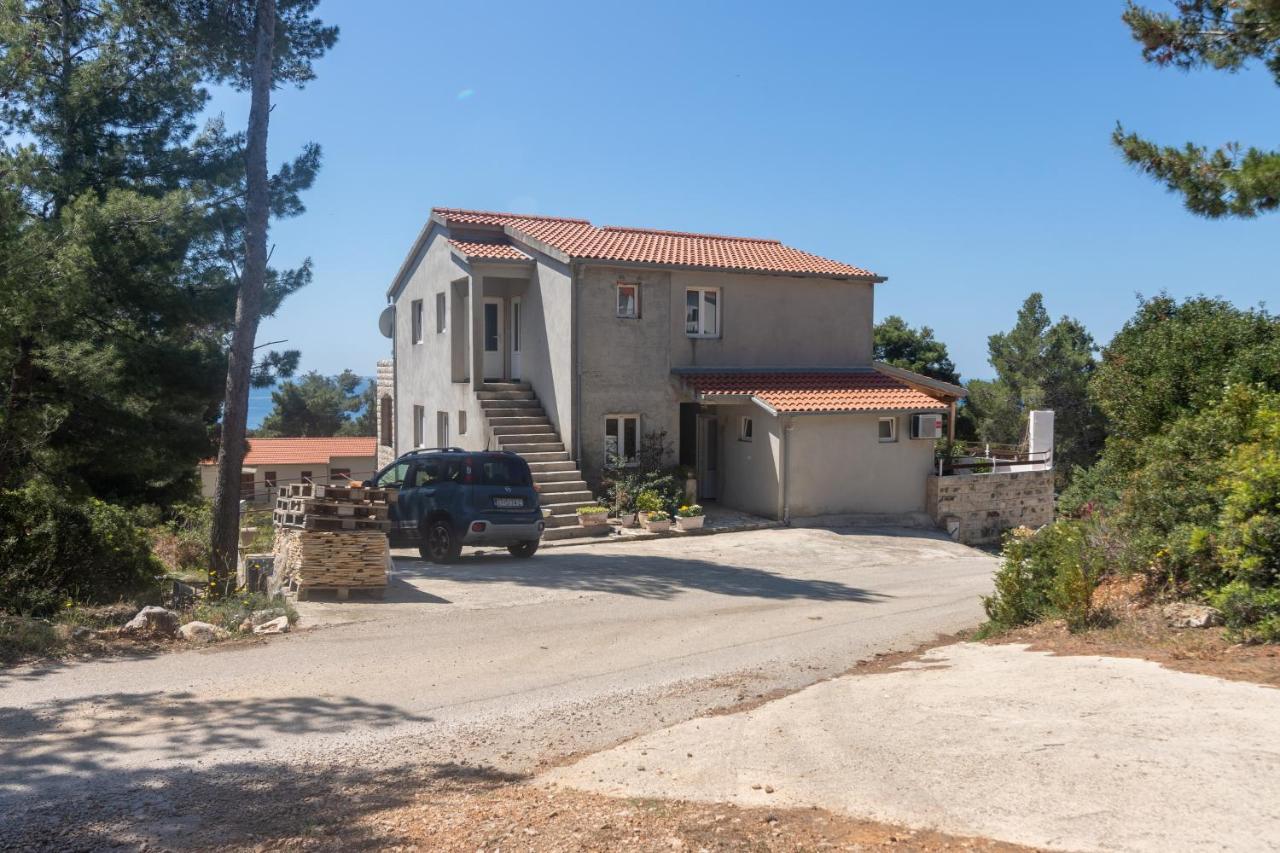 Apartment With A Parking Space Ivan Dolac, Hvar - 15784 *