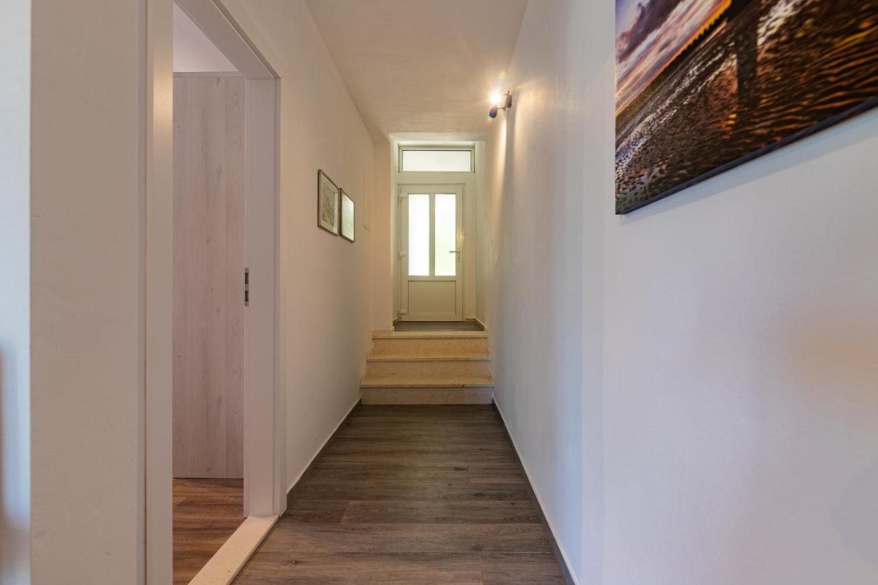 Apartment With A Parking Space Ivan Dolac, Hvar - 15784 Ivan Dolac